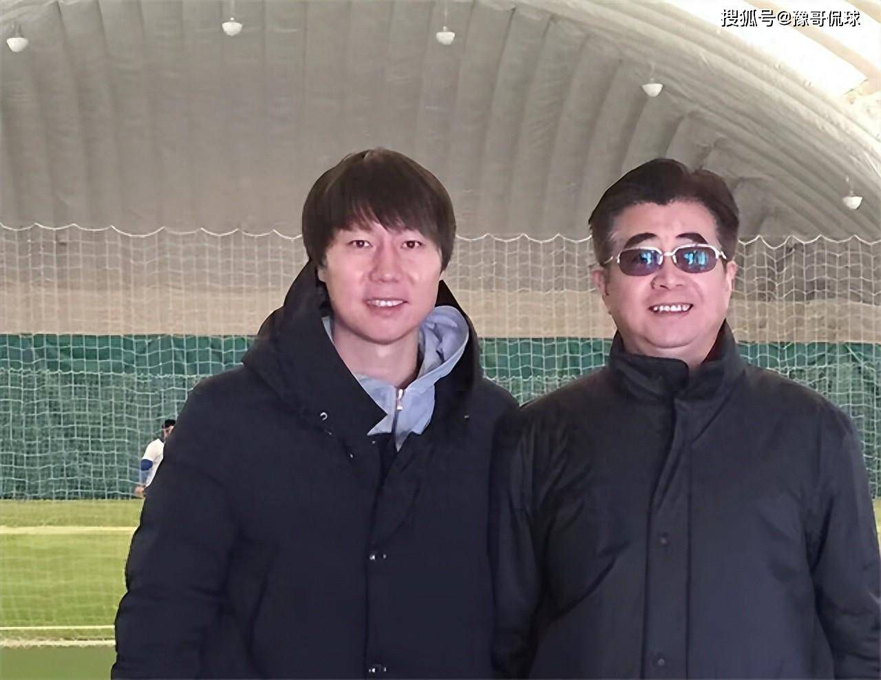 B费：“显然我们真的很高兴霍伊伦打进了英超首秀，不过这不仅仅是对他来说，这个进球也让比分变成了3-2，因为我们需要三分，他需要进球，他渴望进球。